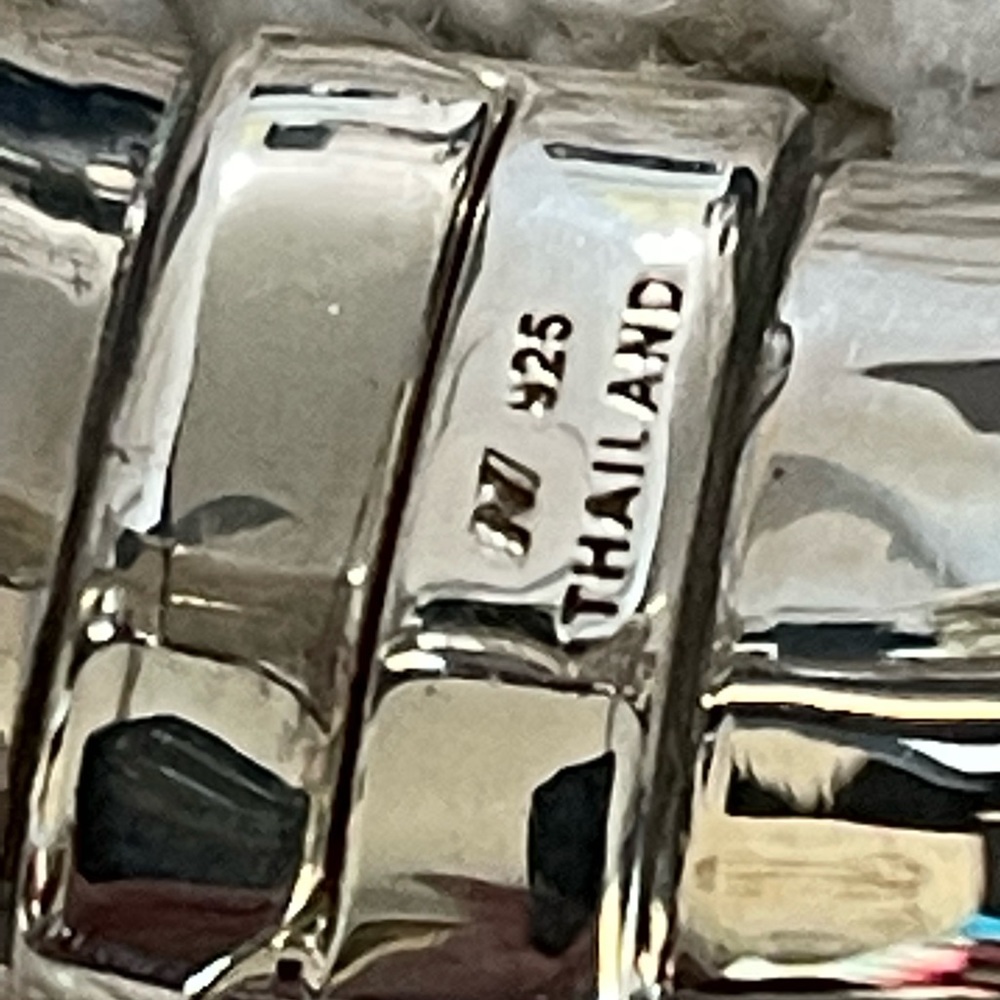 Silver bangle - Picture 3 of 8